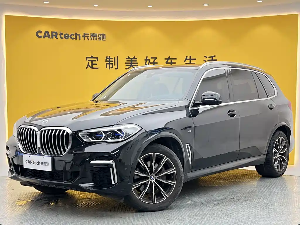 BMW X5 2022 — фото 1