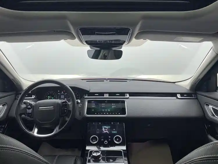 Land Rover Velar 2018 — фото 24