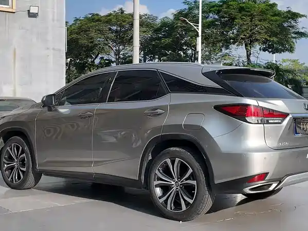 Lexus RX 2020