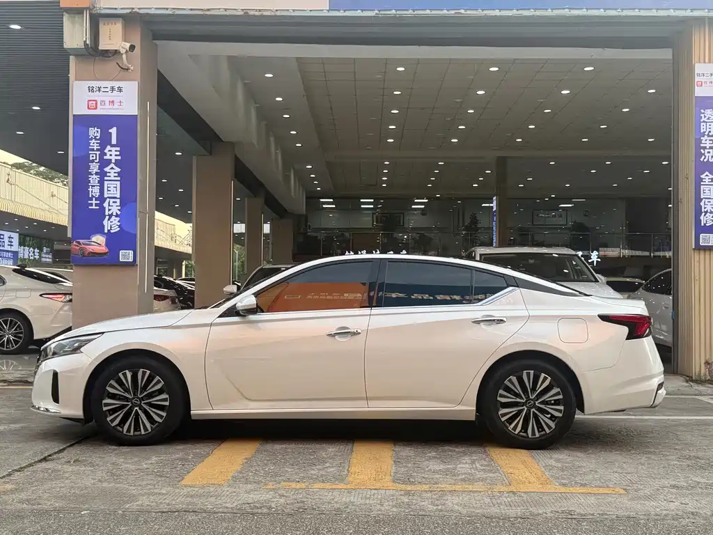 Nissan Teana 2024 — фото 16