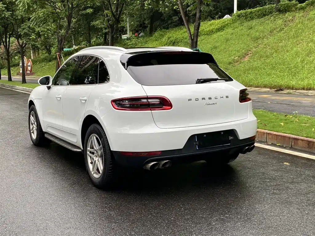 Porsche Macan 2017 — фото 8