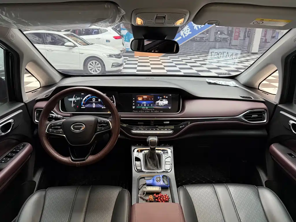 GAC Motor Trumpchi M6 2022 — фото 10