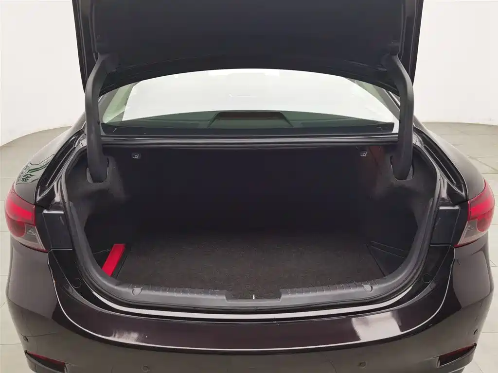 Mazda Atenza 2018 — фото 16