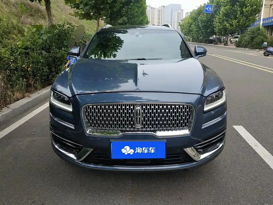 Lincoln Nautilus 2020