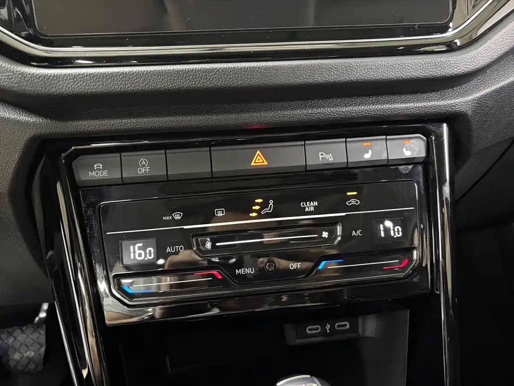 Volkswagen T-Roc 2022 — фото 16