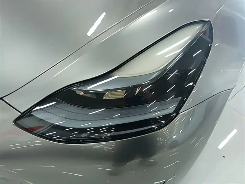 Tesla Model 3 2023 — фото 24