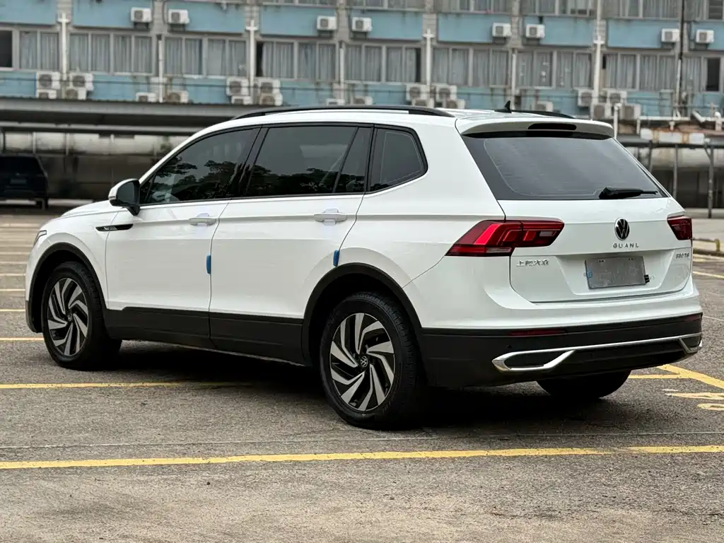 Volkswagen Tiguan L 2022 — фото 5