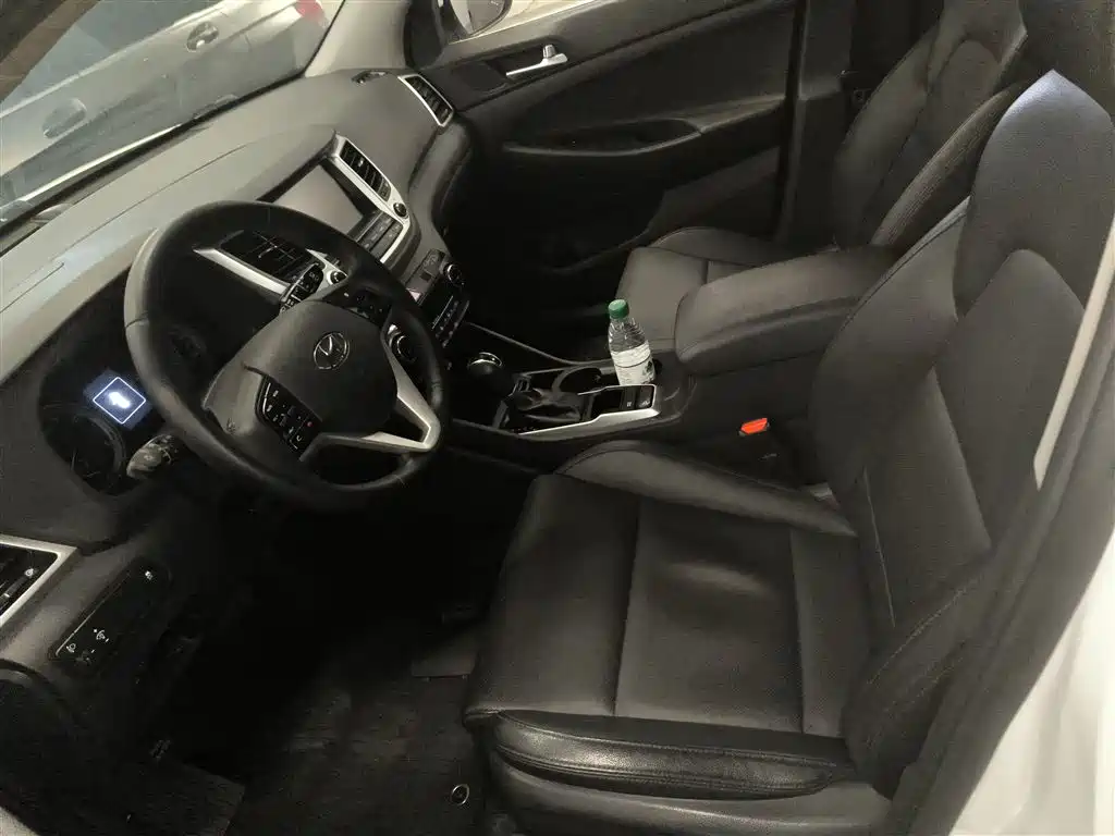 Hyundai Tucson 2018 — фото 12