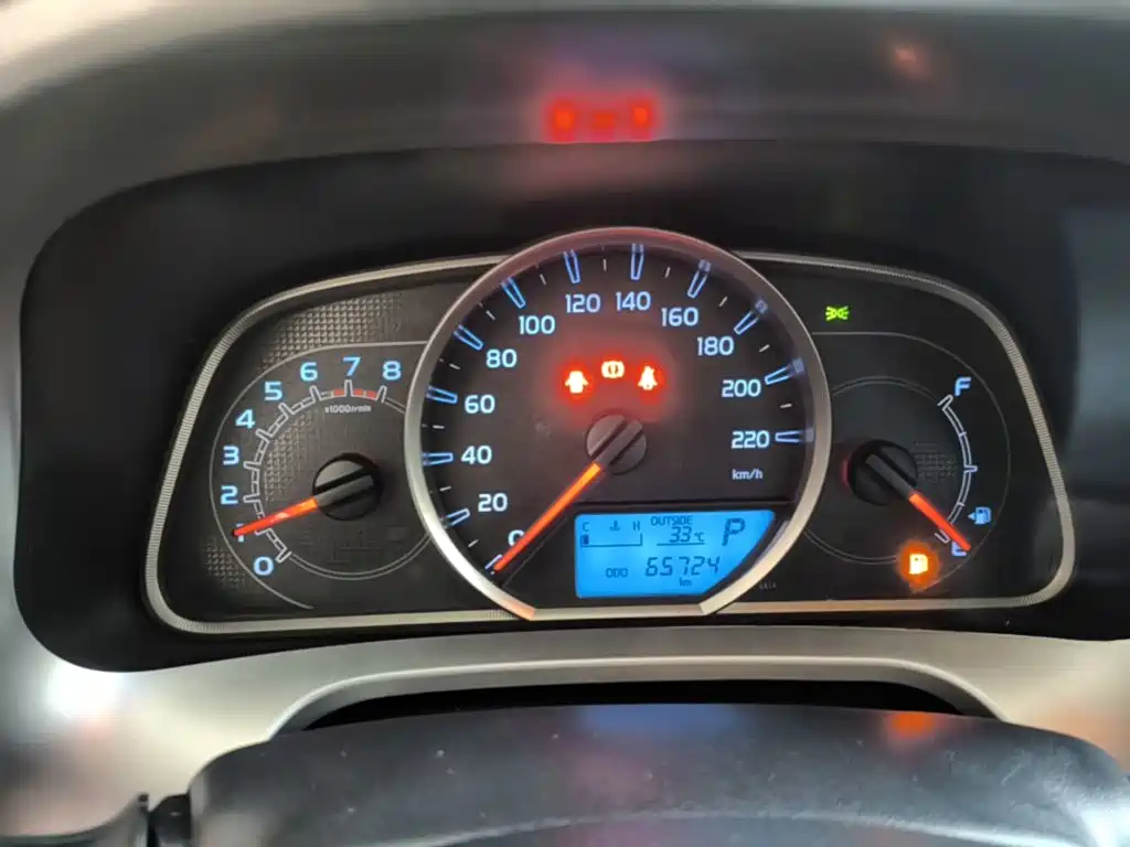 Toyota RAV4 2019 — фото 12