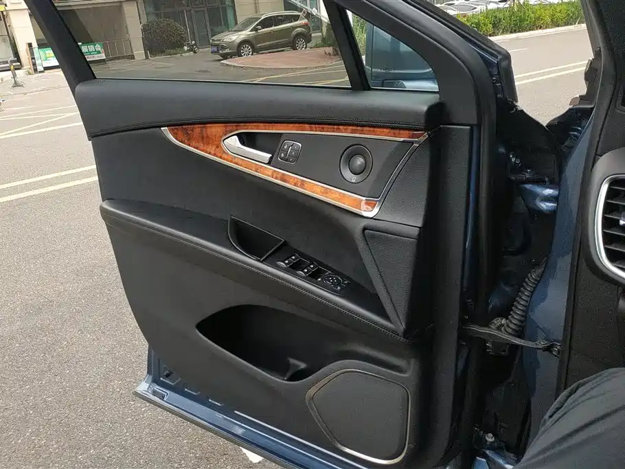 Lincoln Nautilus 2020