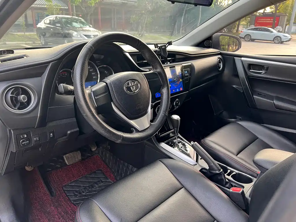Toyota Corolla 2019 — фото 9
