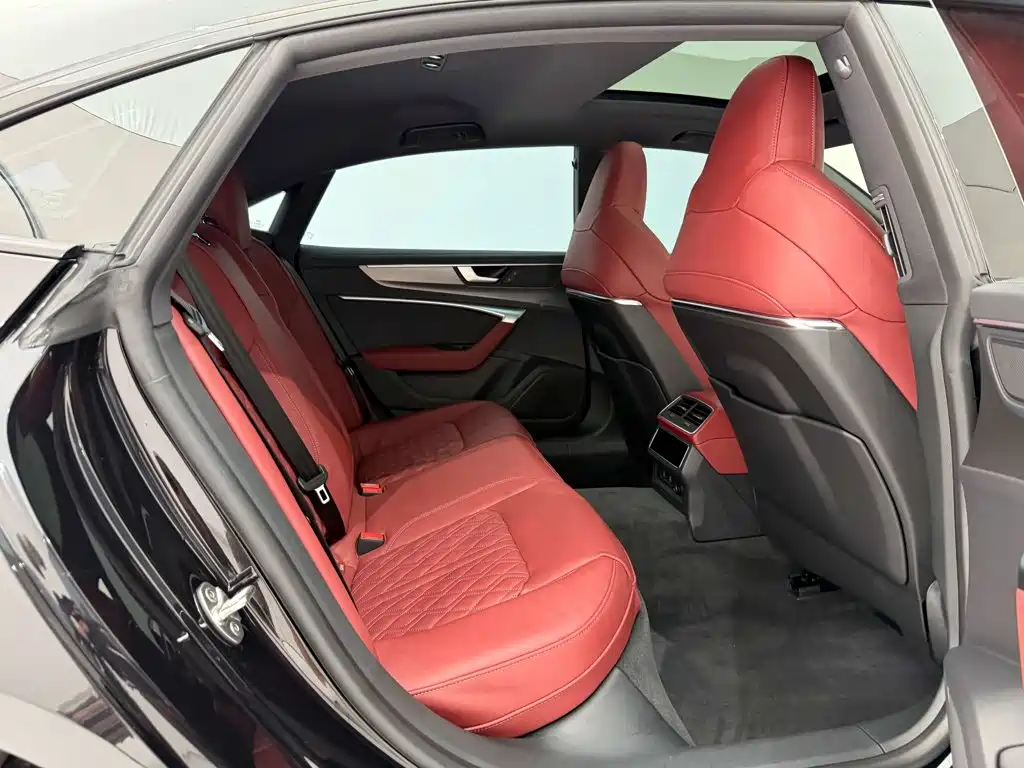 Audi A7L 2025 — фото 26