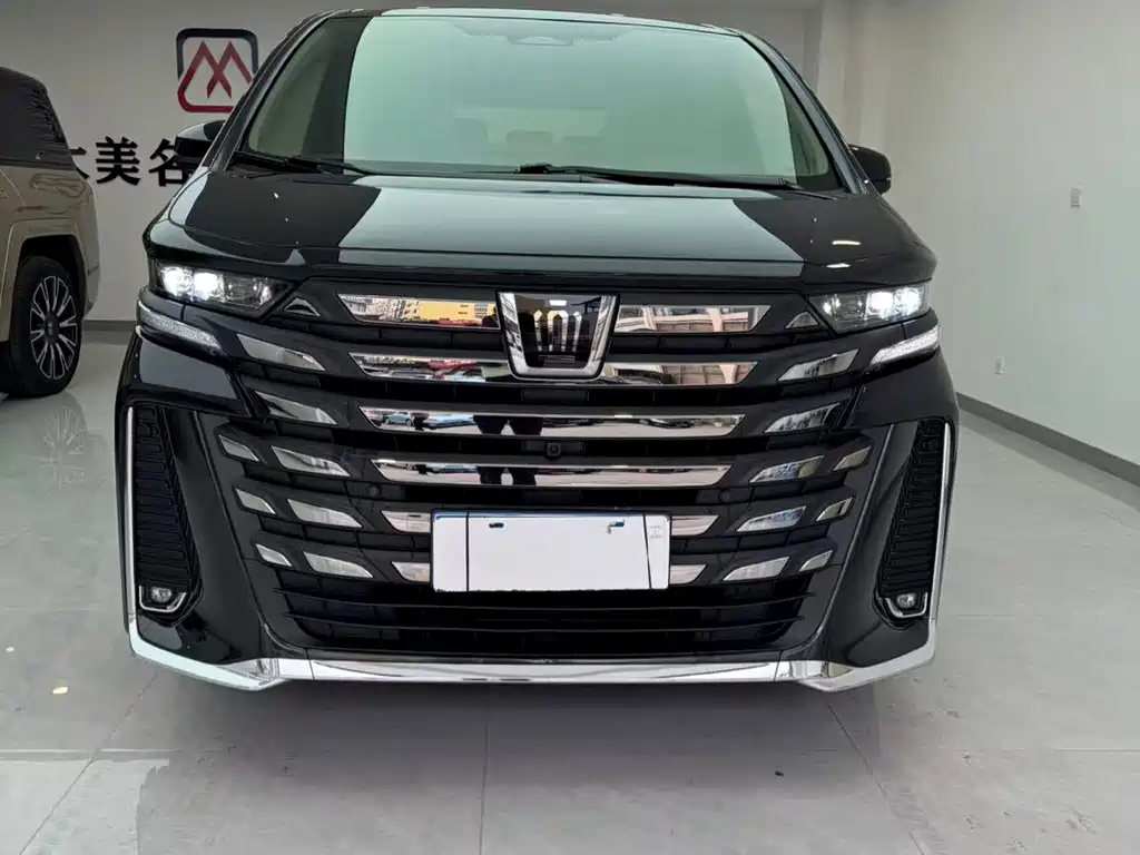 Toyota Vellfire 2024 — фото 2