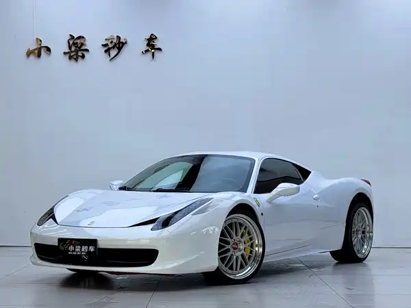 Ferrari 458 2015