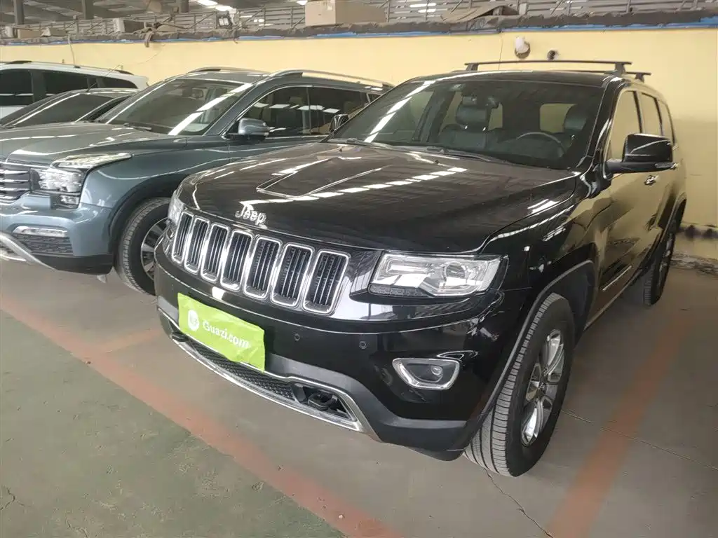Jeep Grand Cherokee 2017 — фото 2