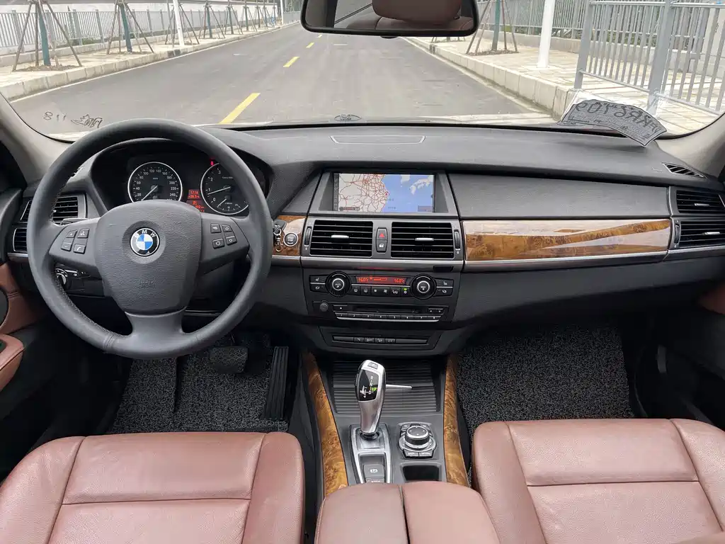 BMW X5 2011 — фото 12