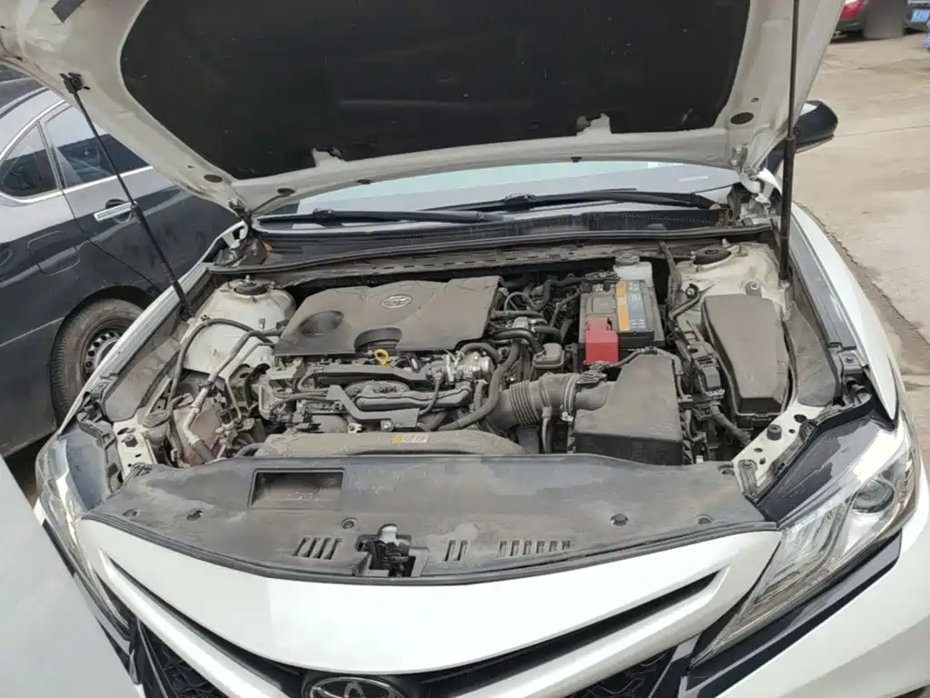 Toyota Camry 2019 — фото 20