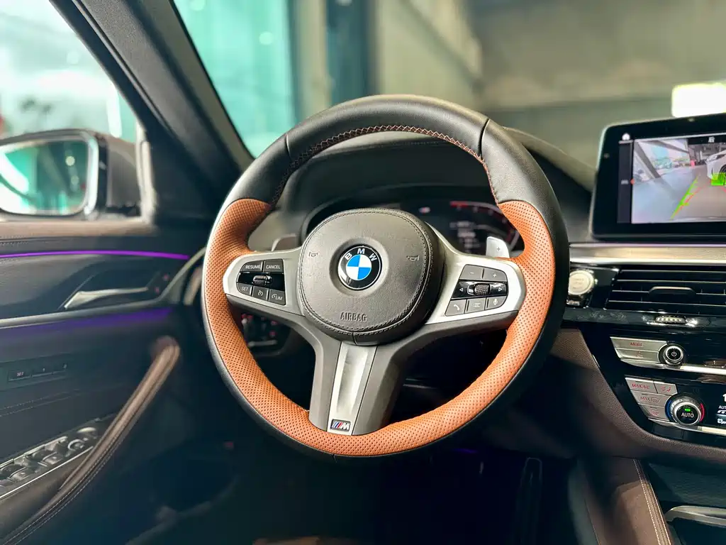 BMW 5 Series 2023 — фото 11