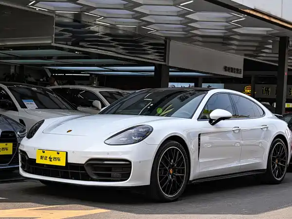 Porsche Panamera 2024
