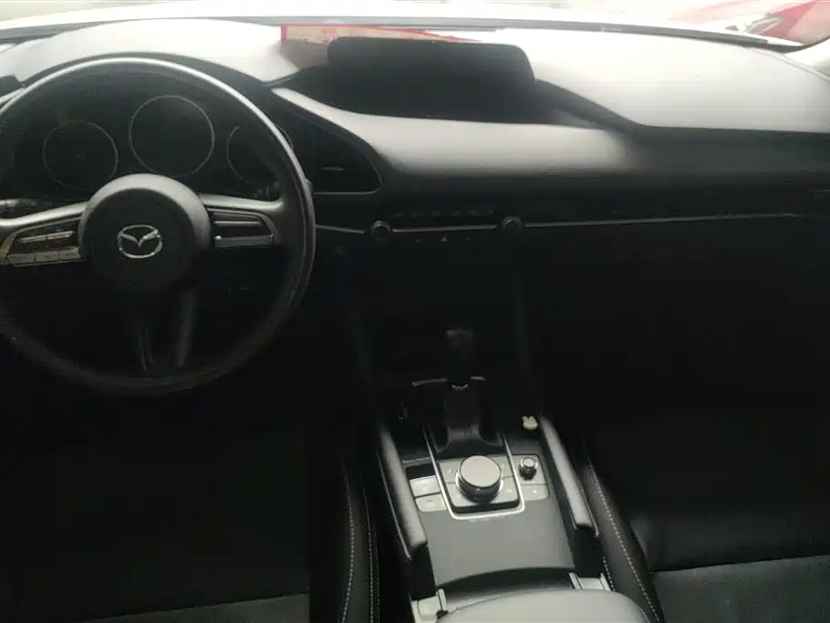 Mazda 3 Axela 2021 — фото 12