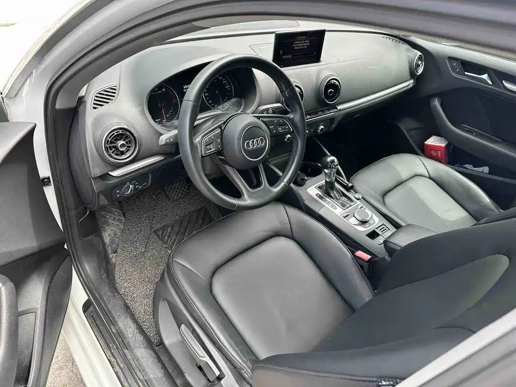 Audi A3 2019 — фото 4
