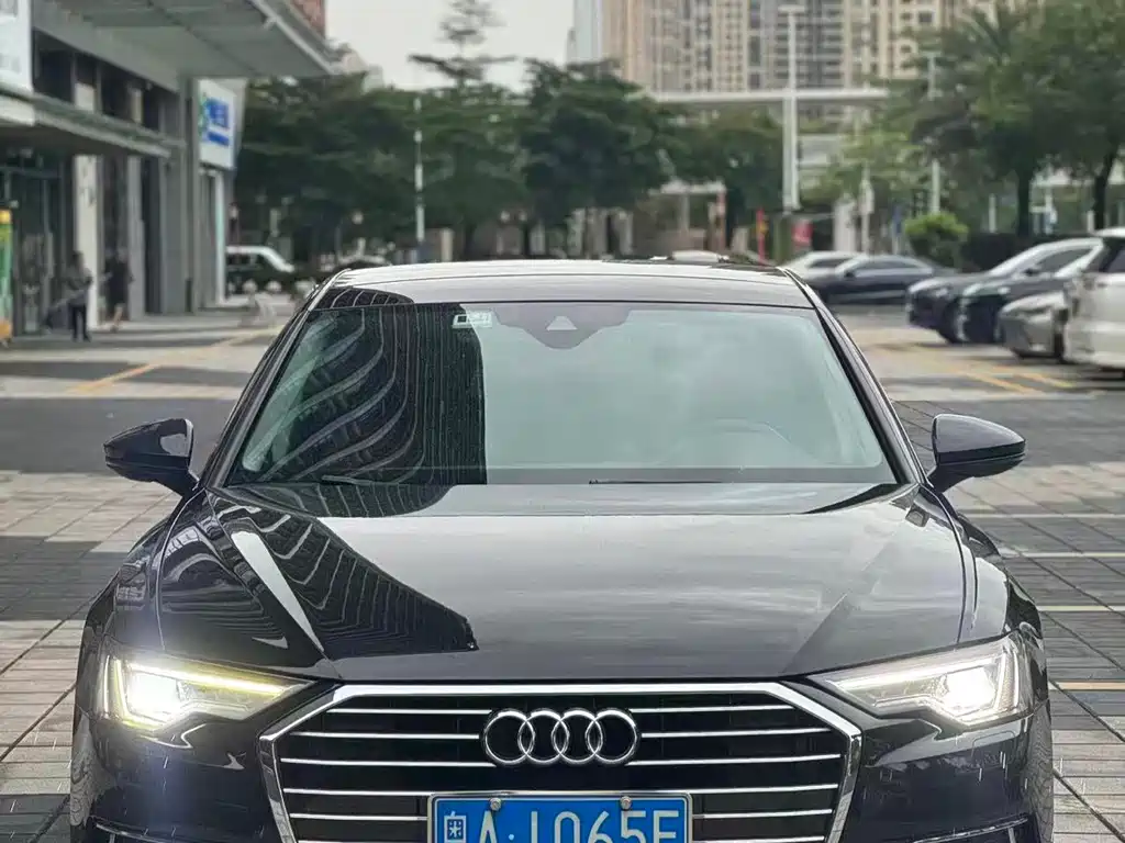 Audi A6L 2020 — фото 1