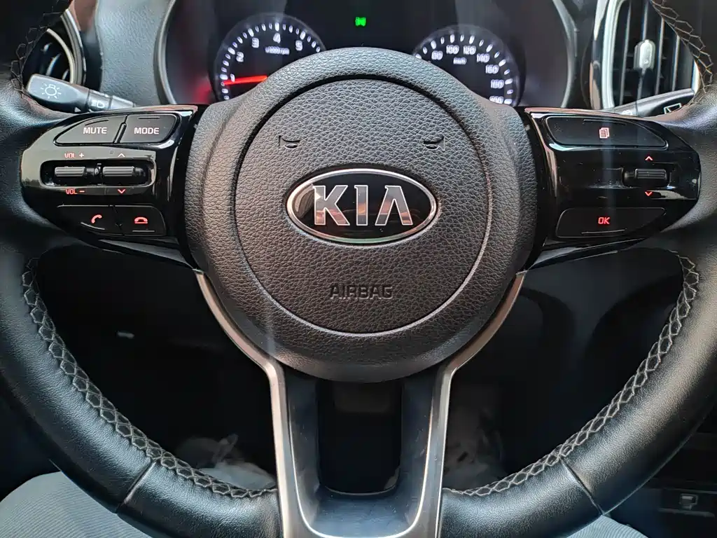 Kia KX1 2019 — фото 15