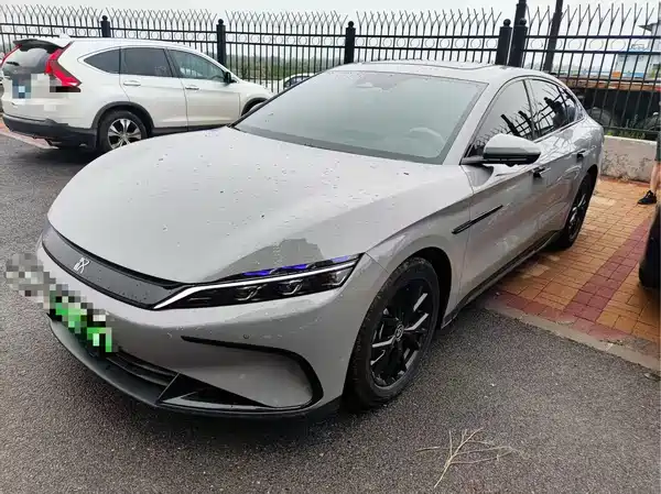 BYD Han 2025