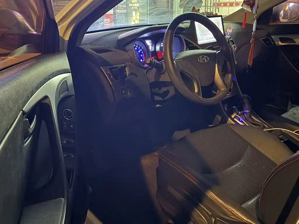 Hyundai Elantra 2017