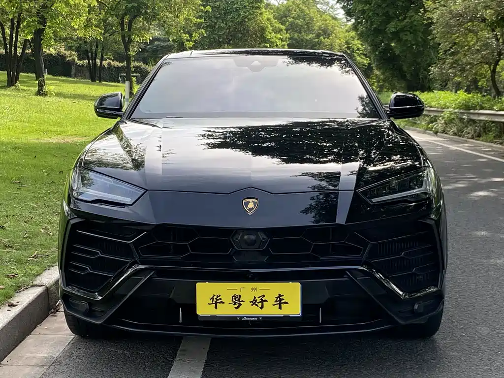 Lamborghini Urus 2022 — фото 2