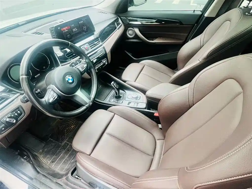 BMW X1 2021 — фото 13