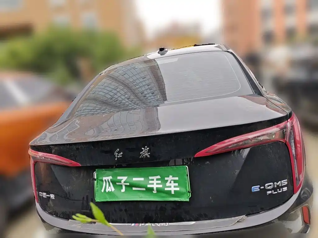 Hongqi E-QM5 2023 — фото 3