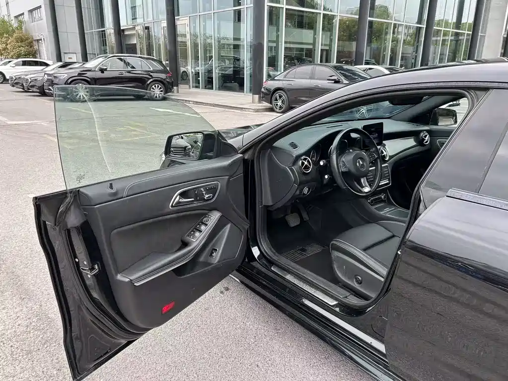 Mercedes-Benz CLA 2019 — фото 11