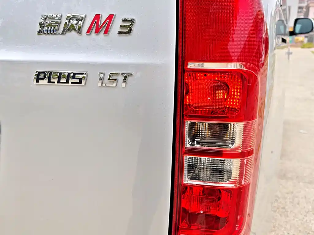 JAC Refine Refine M3 2024 — фото 26