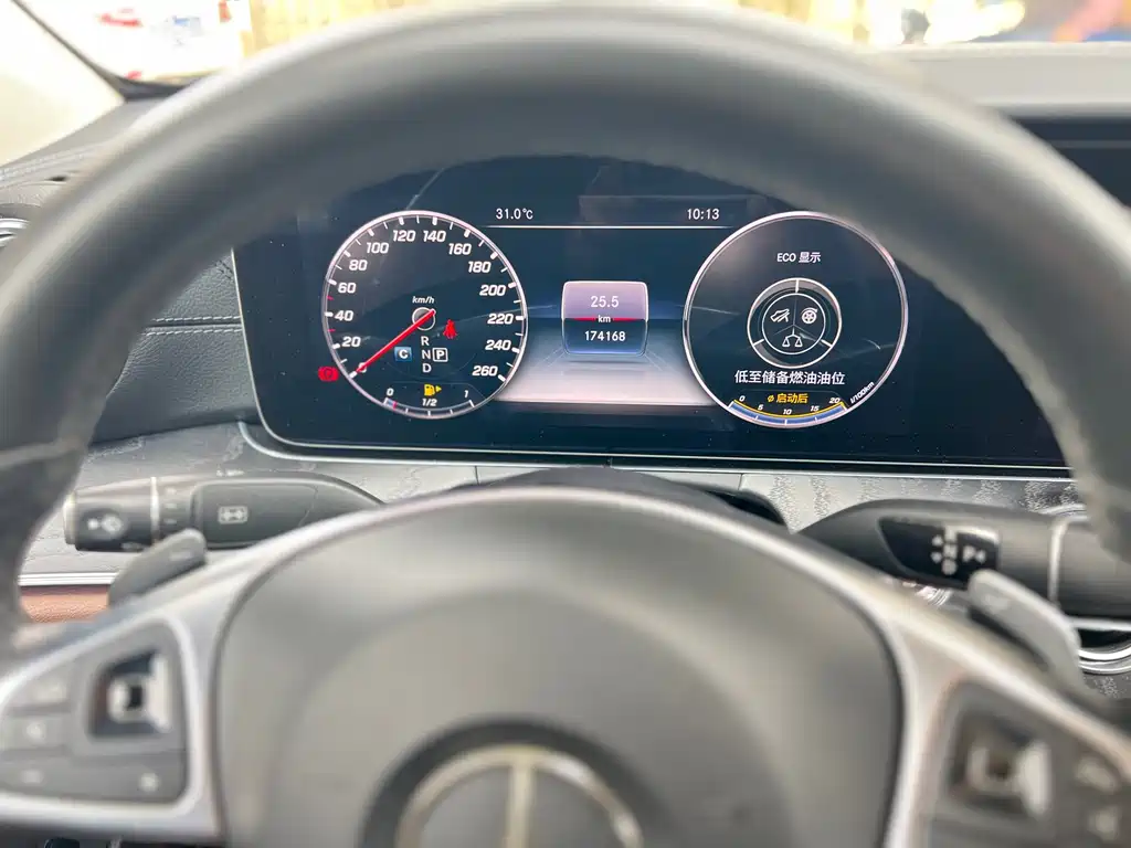 Mercedes-Benz E-Class 2018 — фото 16