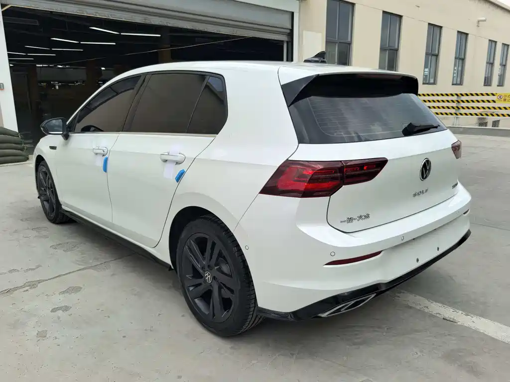 Volkswagen Golf 2023