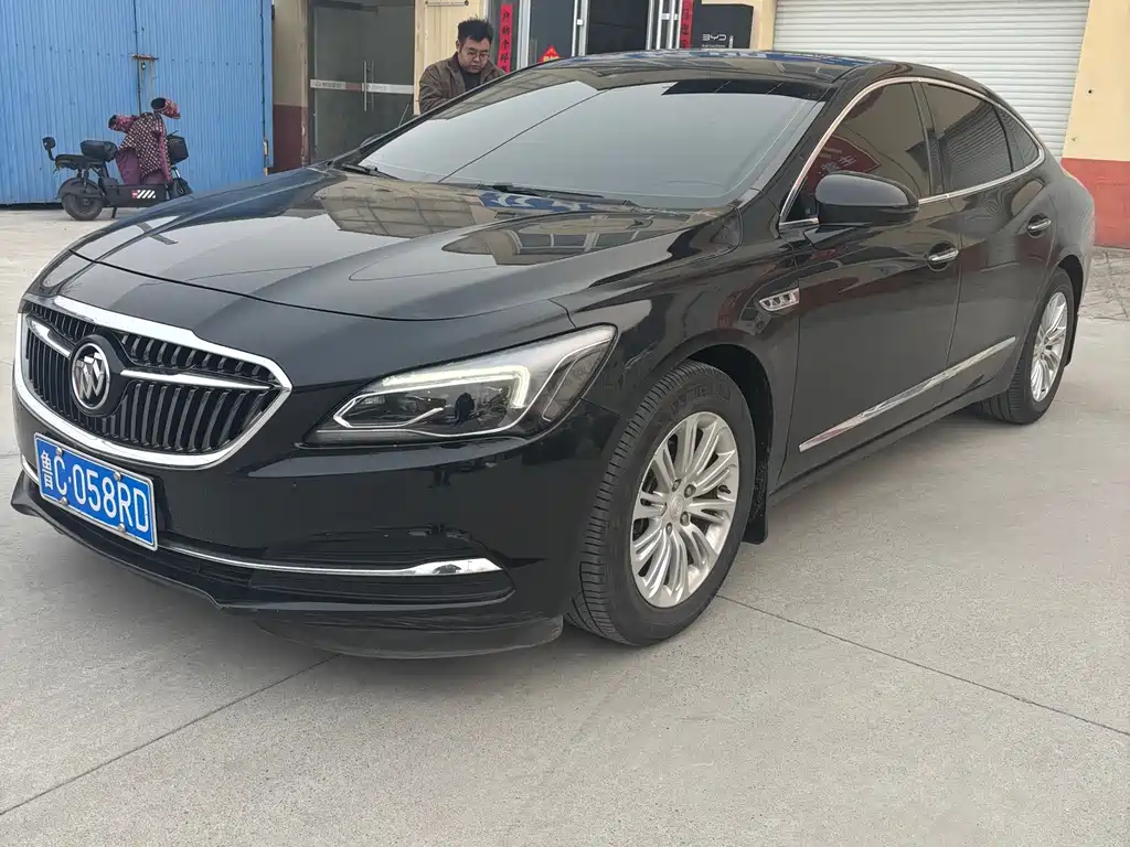 Buick LaCrosse 2018 — фото 2