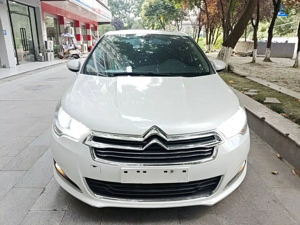 Citroen C4L 2015