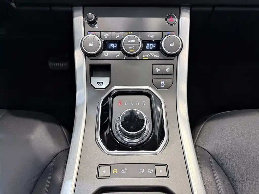 Land Rover Evoque 2018 — фото 26