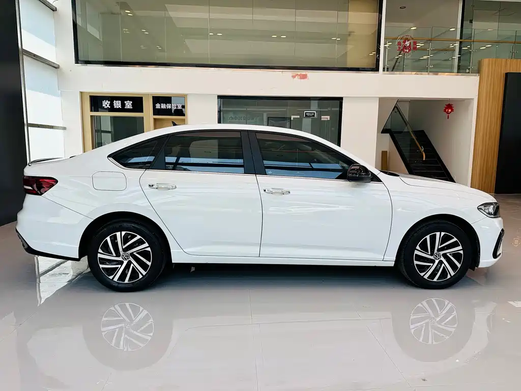 Volkswagen Lavida 2022
