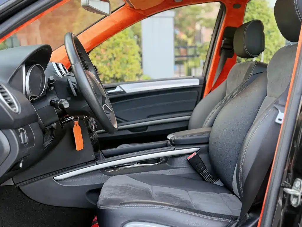 Mercedes-Benz M-Class 2011