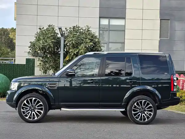 Land Rover Discovery 2015