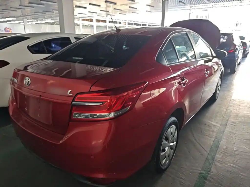 Toyota Yaris L 2019