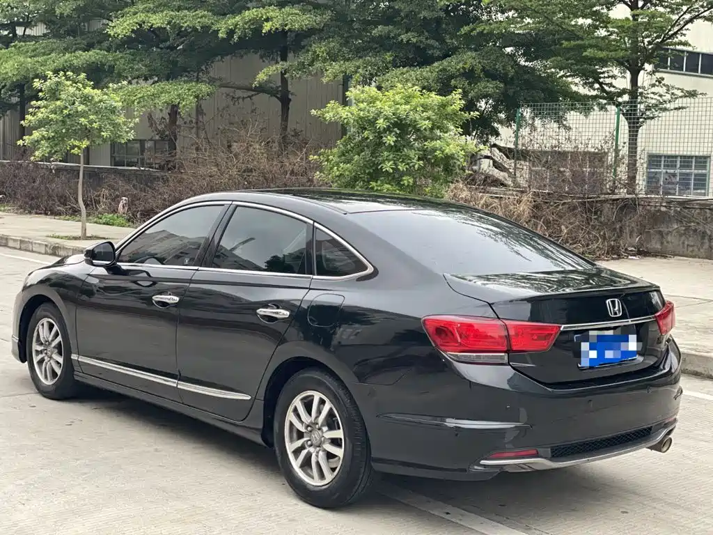 Honda Spirior 2016 — фото 4