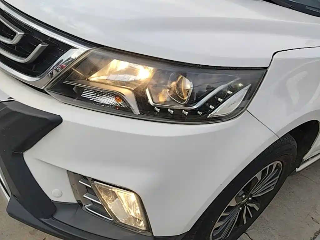 Geely Vision X6 2017 — фото 24