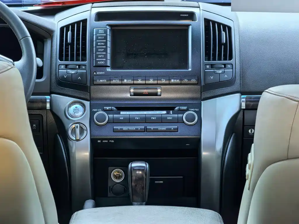 Toyota Land Cruiser 2014 — фото 18