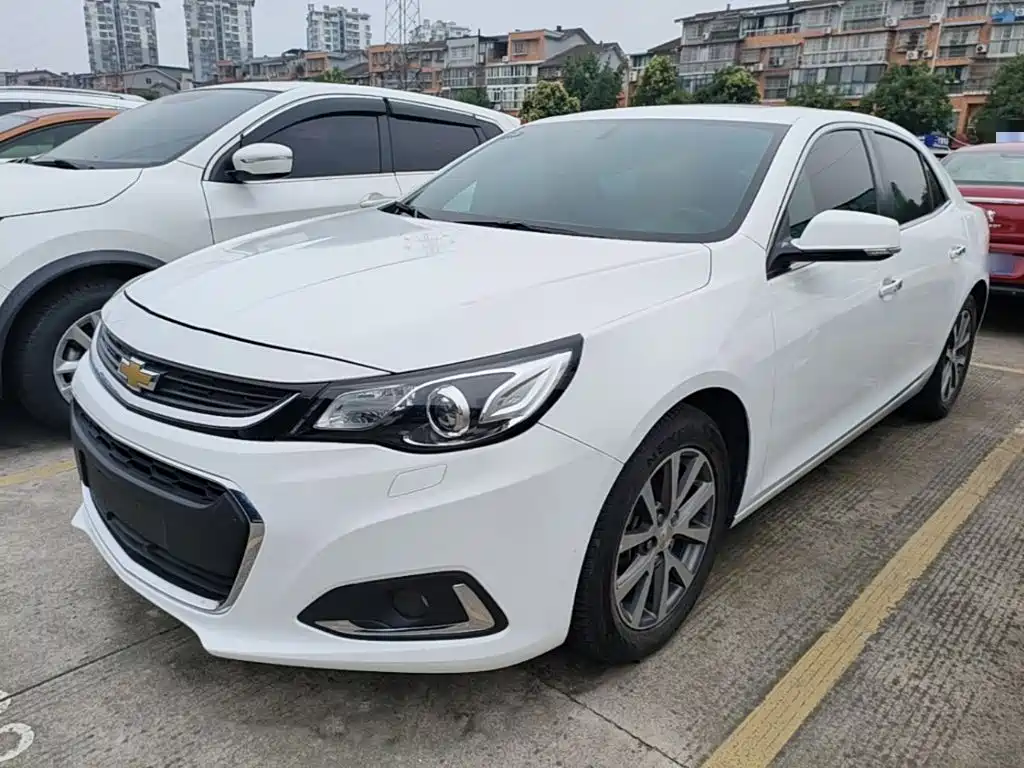 Chevrolet Malibu 2015 — фото 1