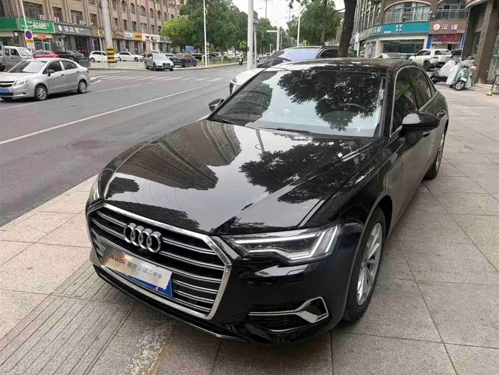 Audi A6L 2023 — фото 1