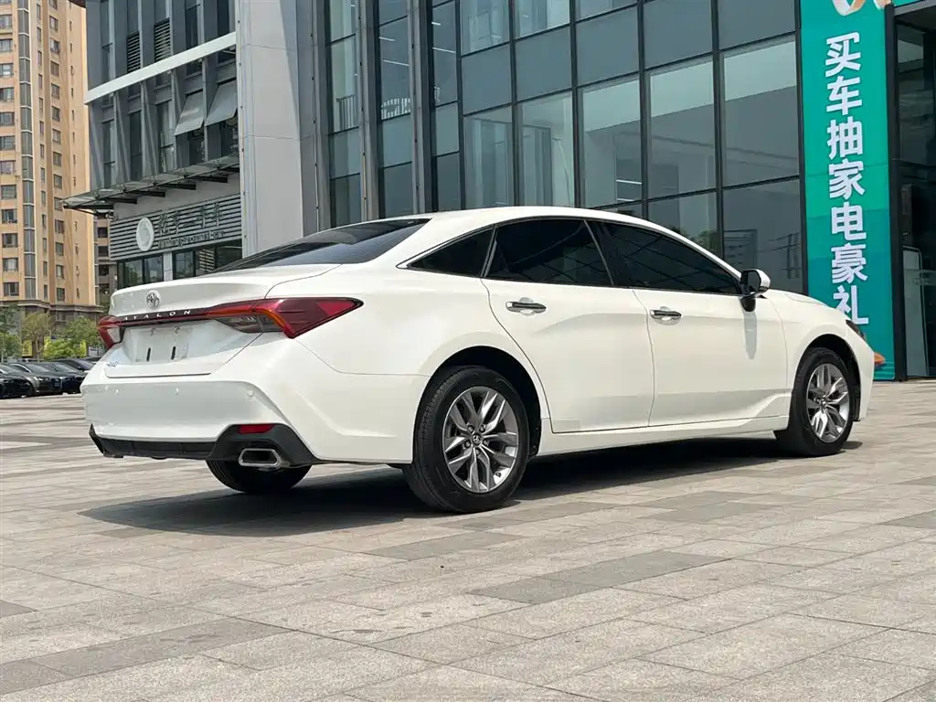 Toyota Avalon 2020 — фото 4