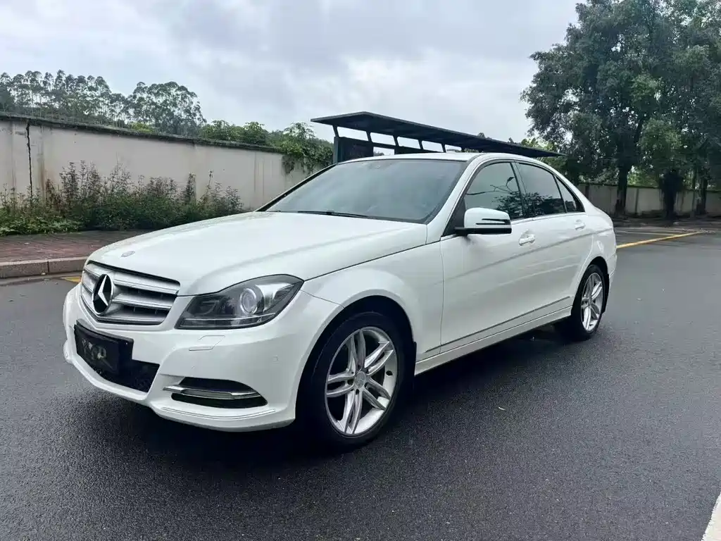 Mercedes-Benz C-Class 2013 — фото 1